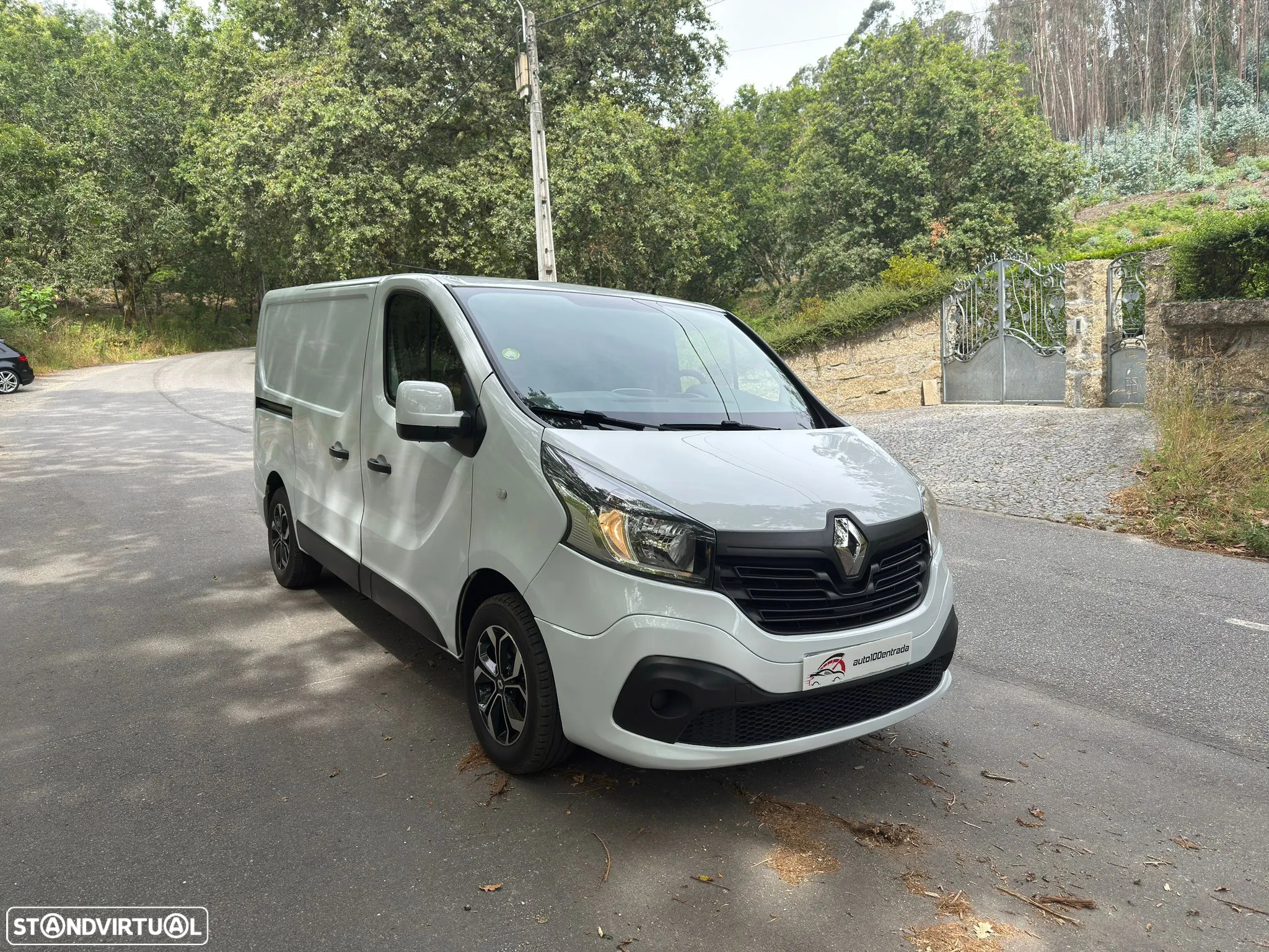 Renault Trafic - 18