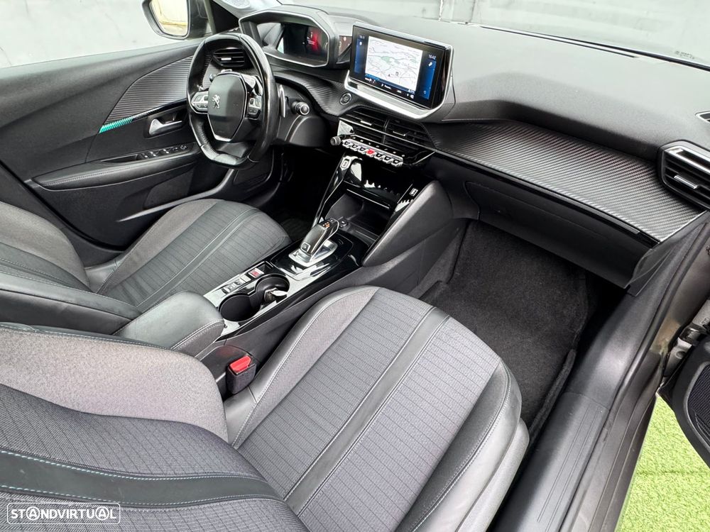 Peugeot 208 1.2 PureTech Allure Pack EAT8 - 9