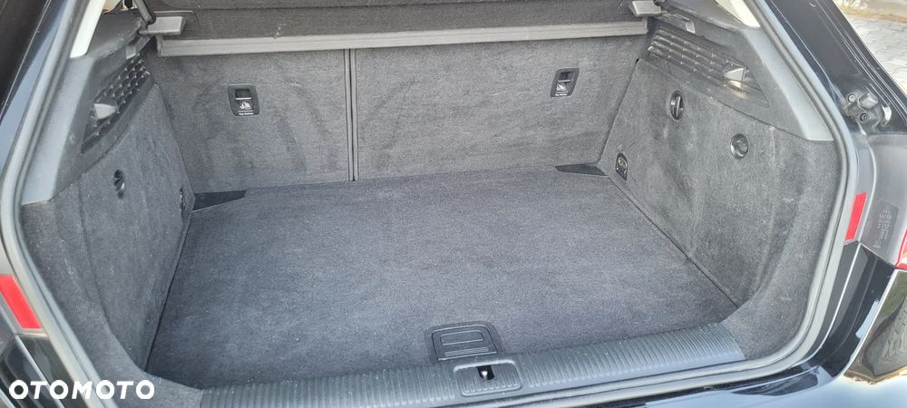 Audi A3 Sportback 1.2 TFSI Ambiente - 17