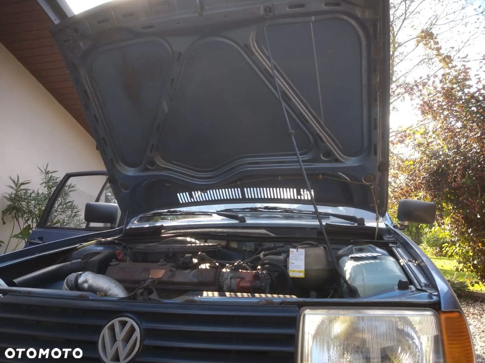 Volkswagen Polo Coupe 1.3 CL - 19