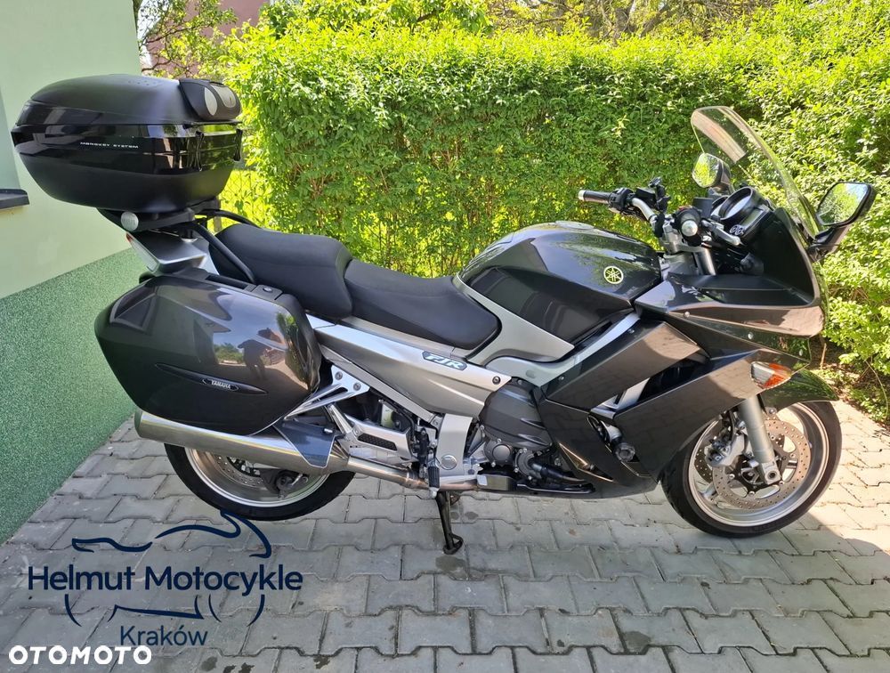 Yamaha FJR - 2