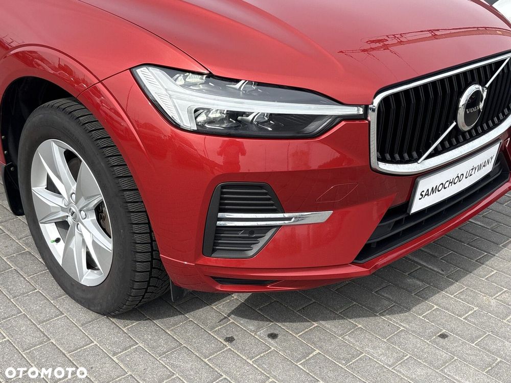 Volvo XC 60 B4 D Momentum - 31