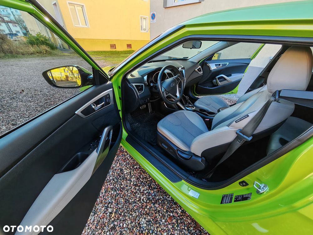 Hyundai Veloster 1.6 DCT Premium - 4