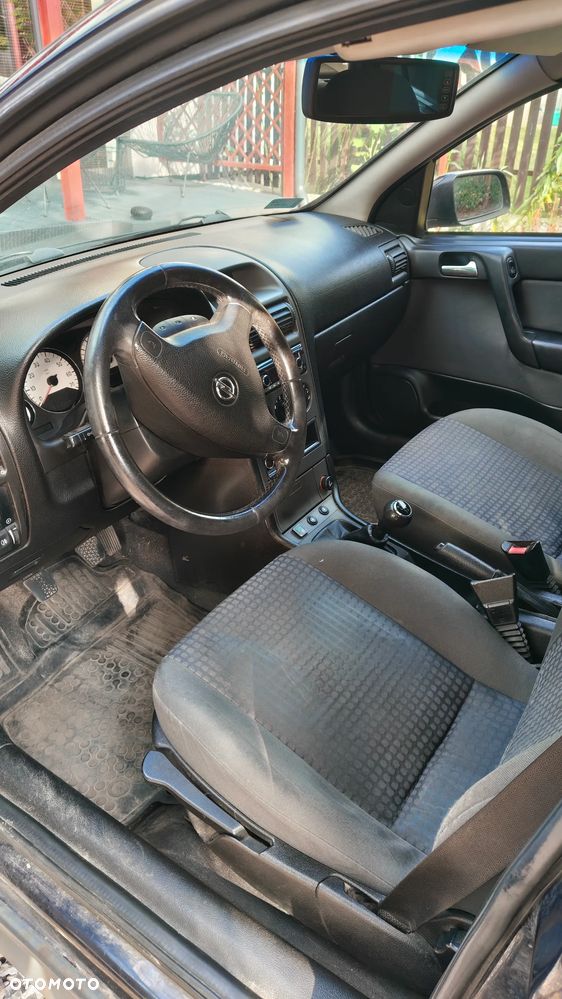Opel Astra 1.6 - 12