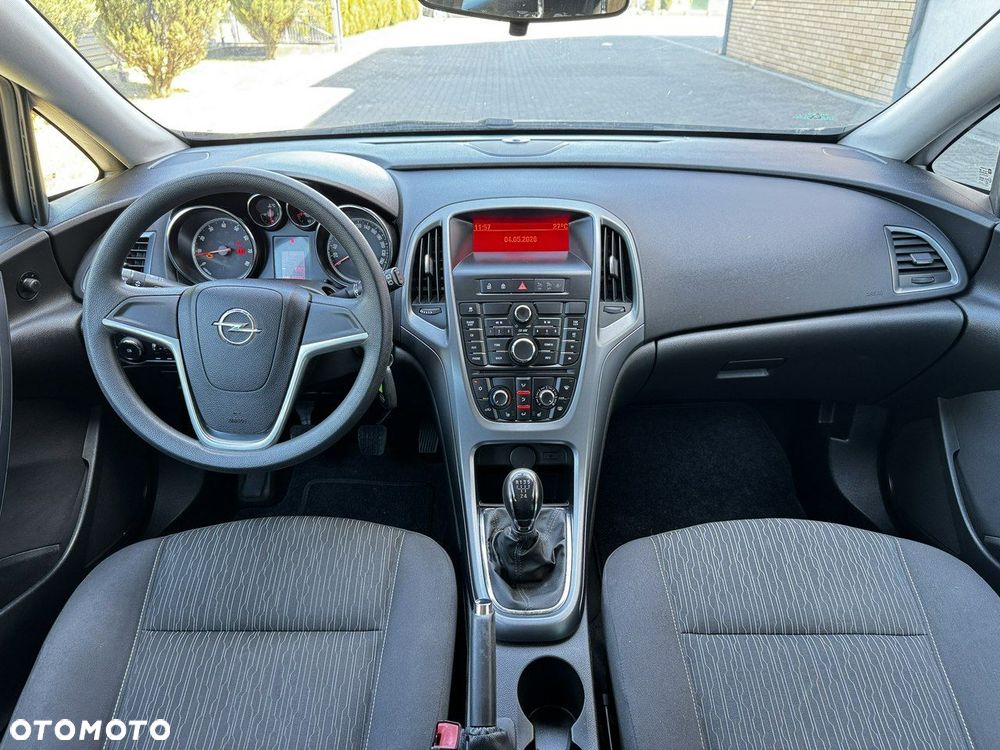 Opel Astra 1.4 Selection - 12