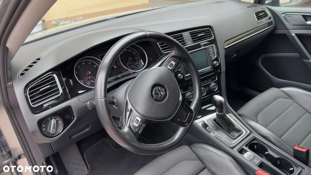 Volkswagen Golf 1.4 TSI BMT Highline DSG - 15