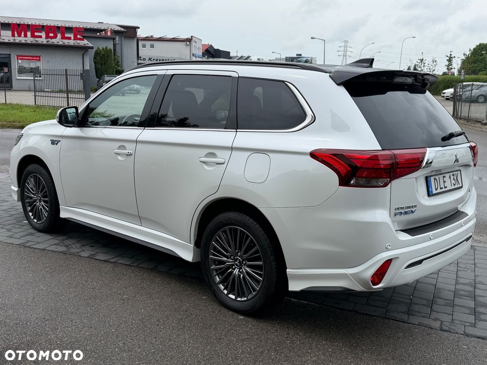 Mitsubishi Outlander 2.4 4WD Top - 29