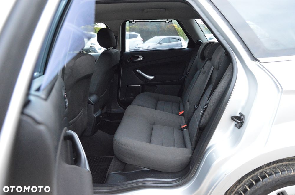 Ford Mondeo 2.0 TDCi Titanium S - 24