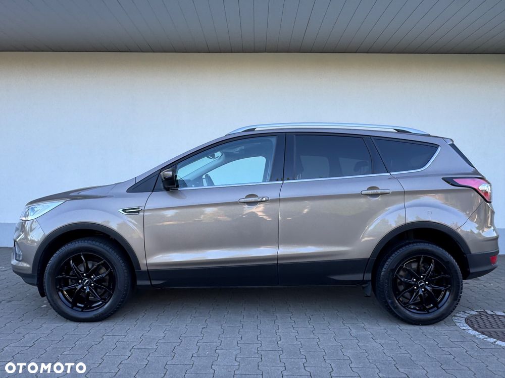 Ford Kuga 1.5 EcoBoost 2x4 Titanium - 10