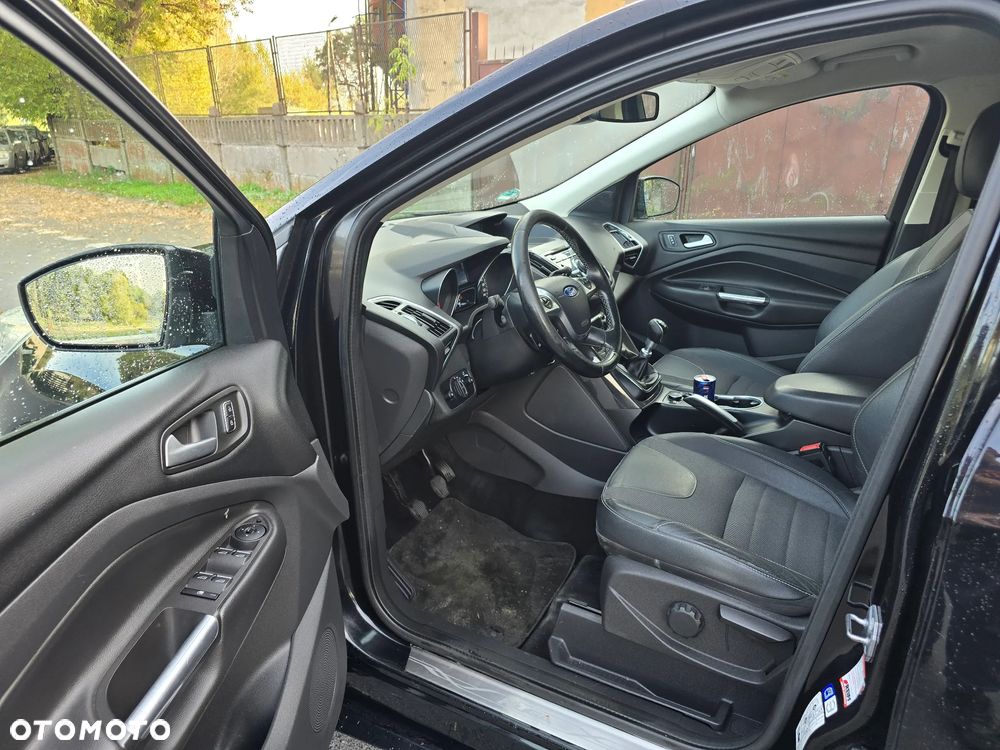 Ford Kuga - 13