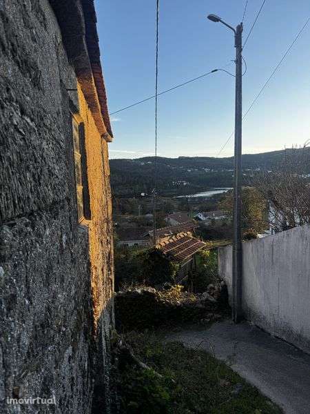 Casa para restauro - Grande imagem: 2/8