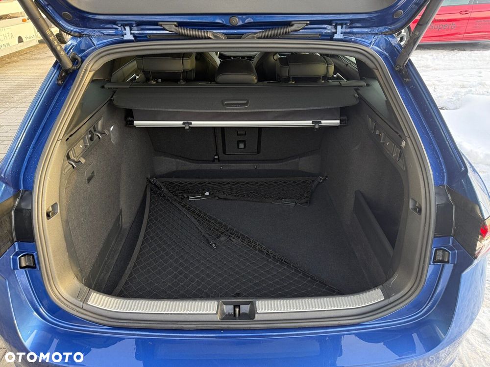 Skoda Superb 2.0 TSI Sportline DSG - 8