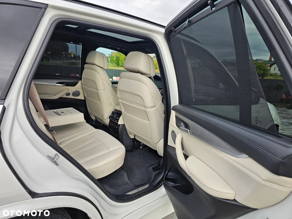 BMW X5 M M50d Sport-Aut - 35