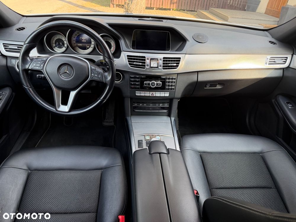 Mercedes-Benz Klasa E 350 BlueTEC 4-Matic Classic - 11