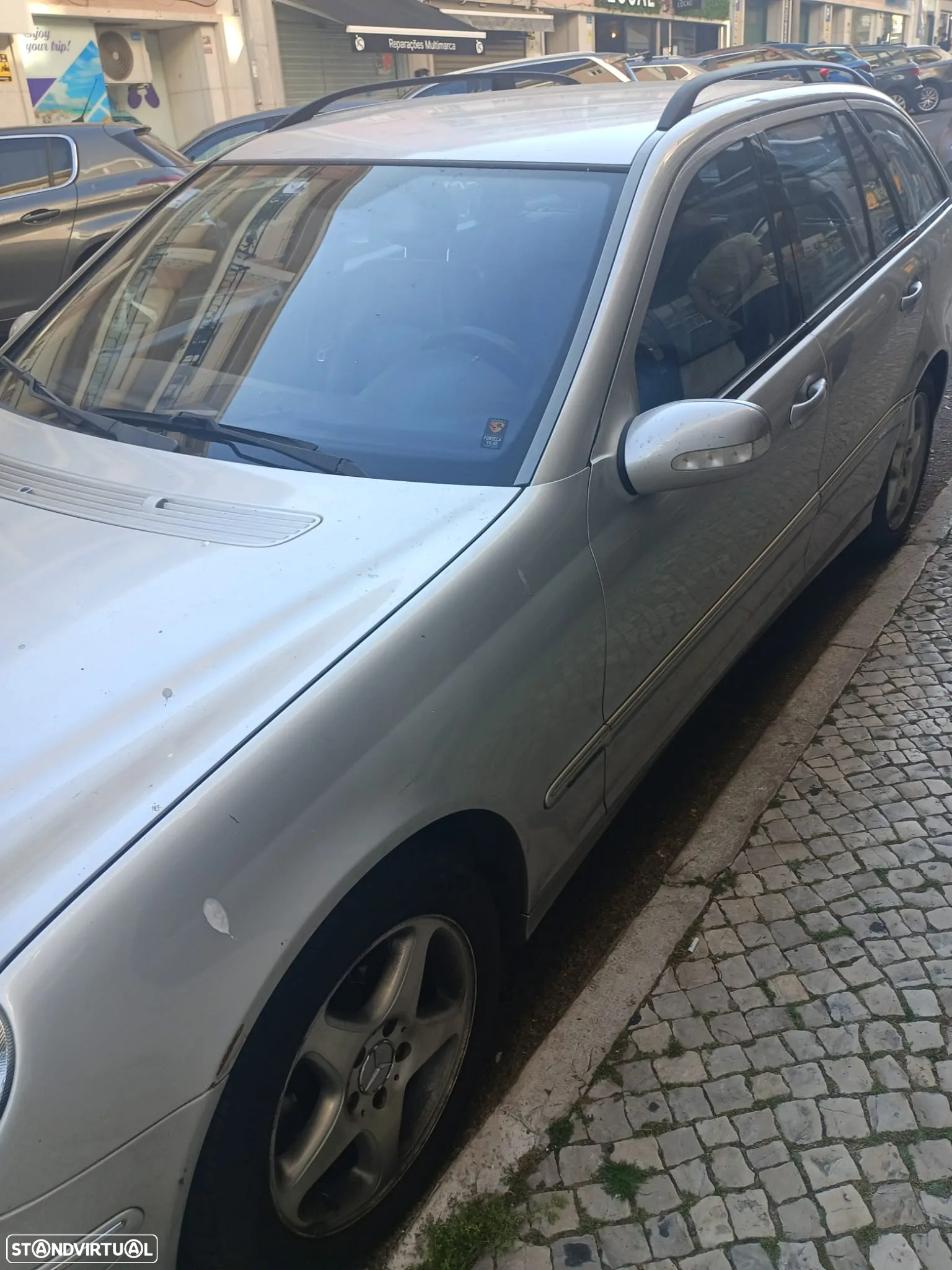Mercedes-Benz 220 - 14