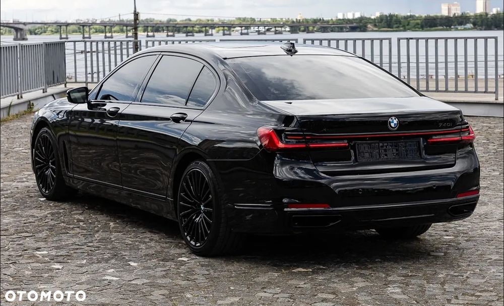 BMW Seria 7 740Li xDrive - 6