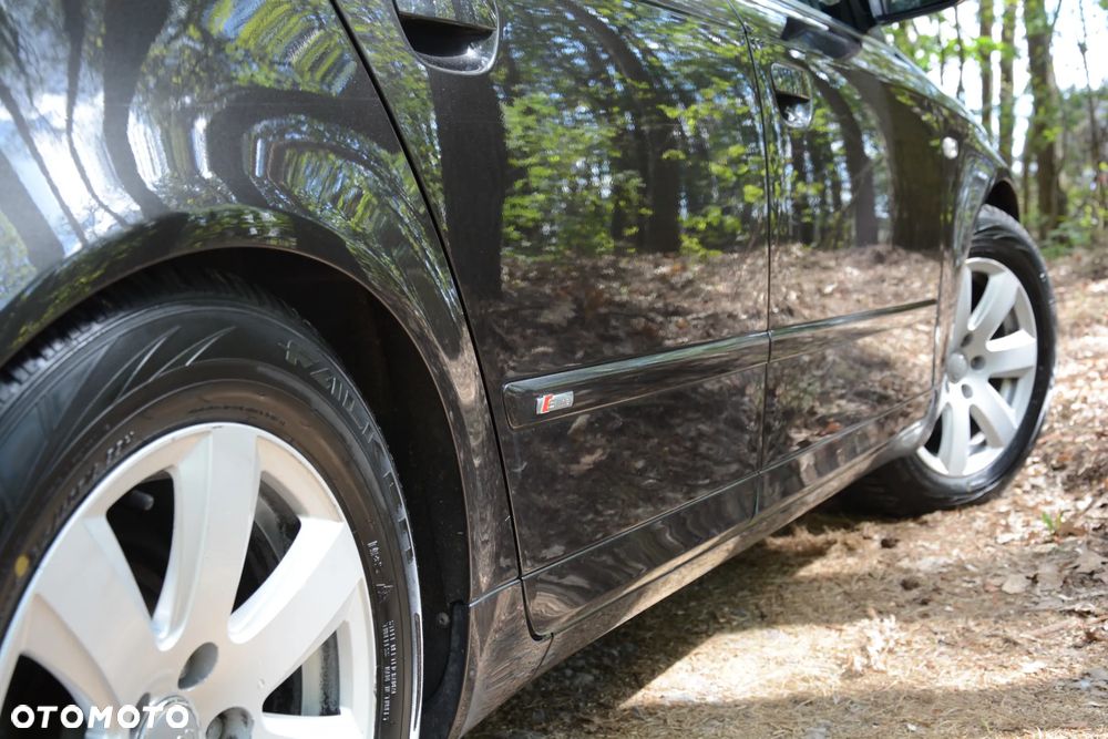 Audi A4 Avant 2.0 TDI DPF multitronic - 25