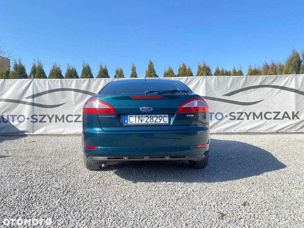 Ford Mondeo 2.0 TDCi Ghia - 13