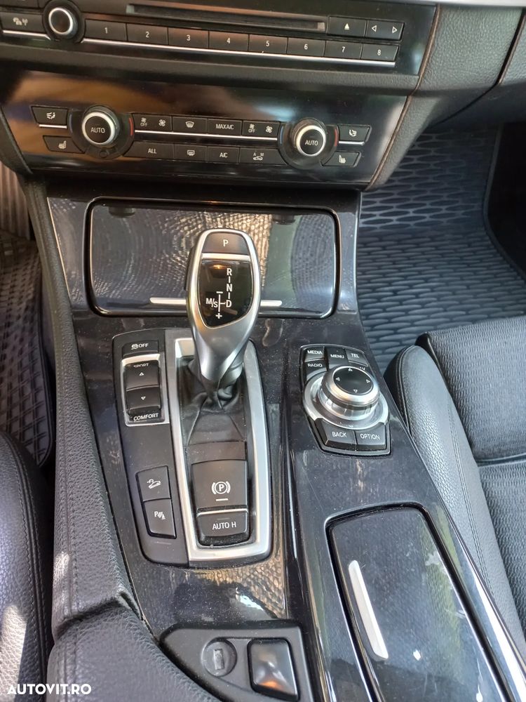 BMW Seria 5 525d xDrive AT - 8
