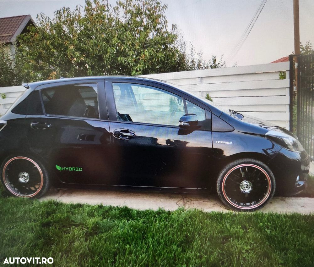 Toyota Yaris - 11