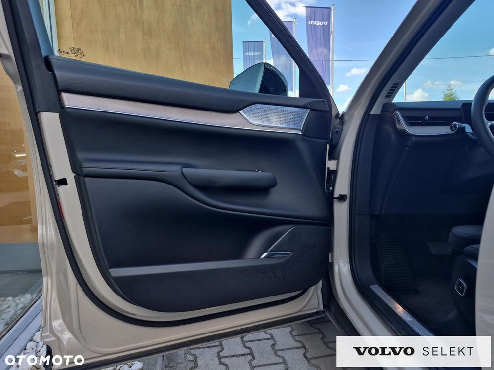 Volvo EX90 - 15