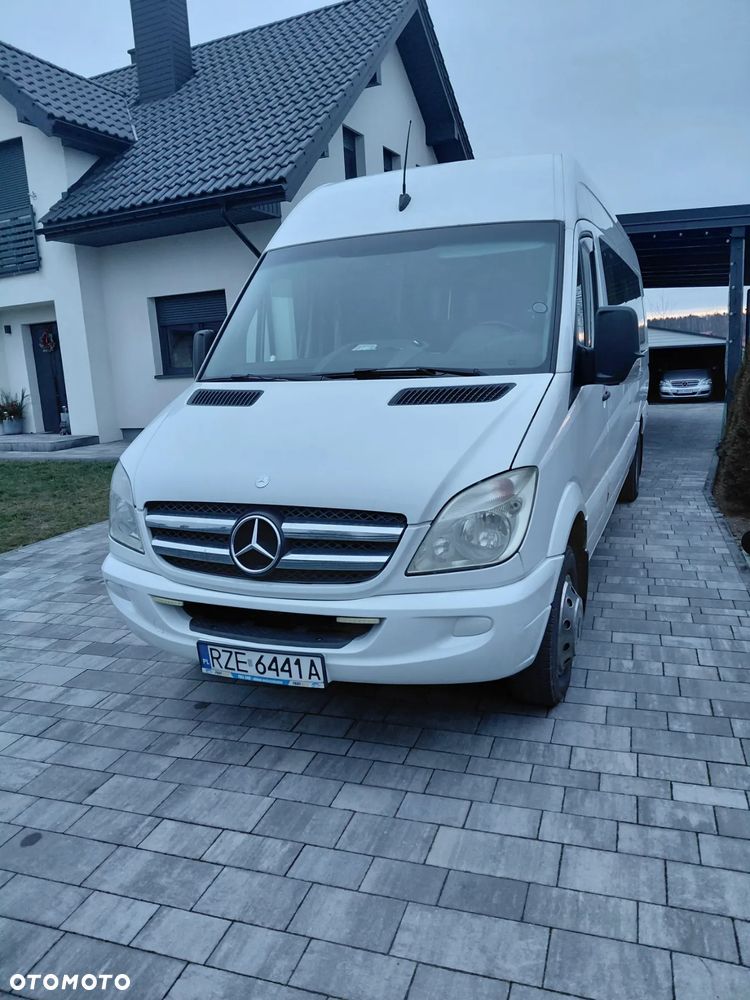 Mercedes-Benz Sprinter - 1