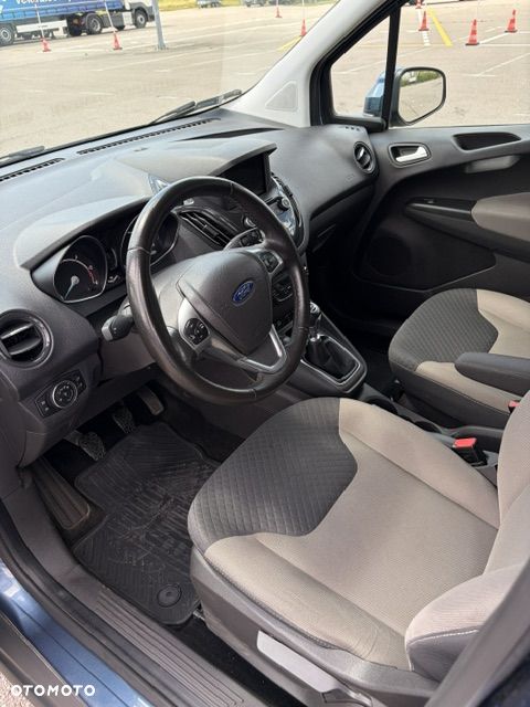Ford Tourneo Courier 1.5 TDCi Titanium - 5