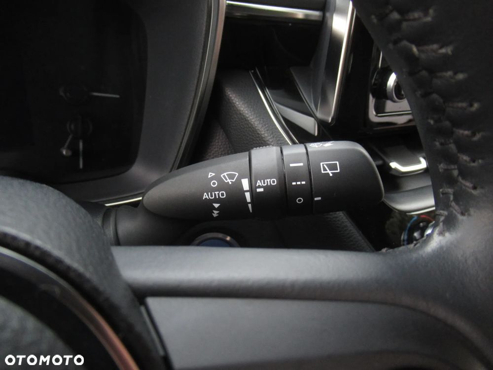 Toyota Corolla 1.8 Hybrid Comfort - 16