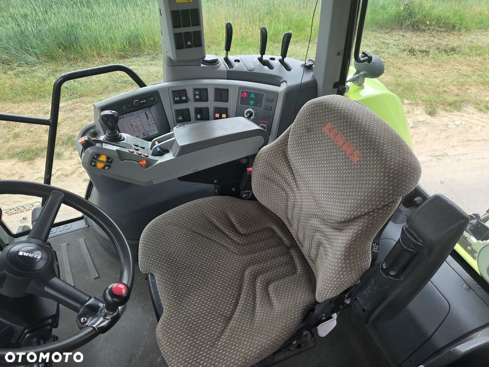 Claas Axion 820 - 6