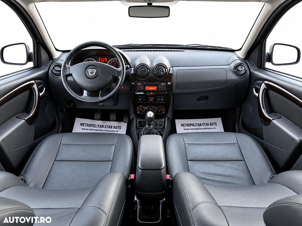 Dacia Duster 2012 photo 5
