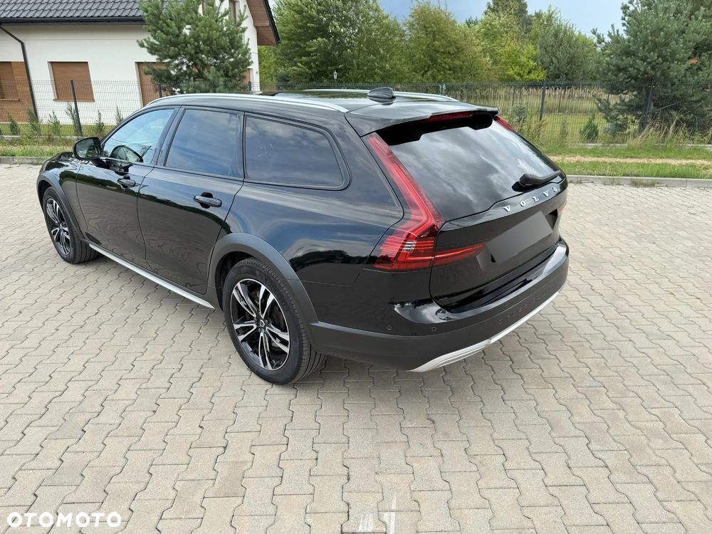 Volvo V90 Cross Country D5 AWD Pro - 5