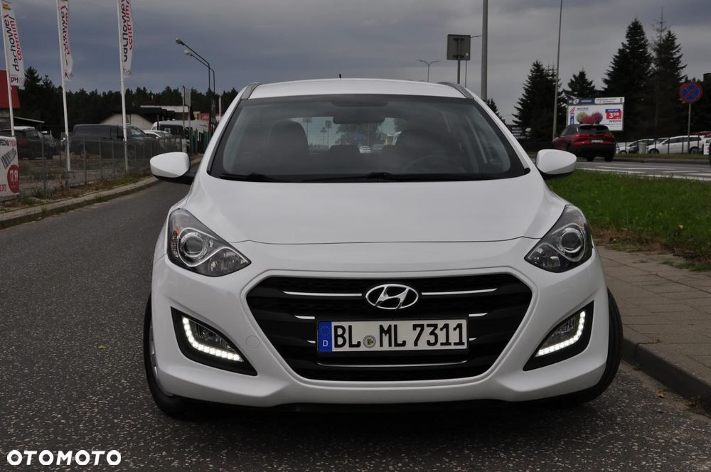 Hyundai i30 blue 1.4 Style - 9