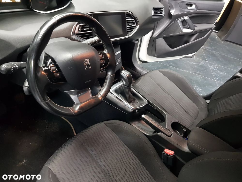 Peugeot 308 BlueHDi 100 Stop & Start Business-Line - 17