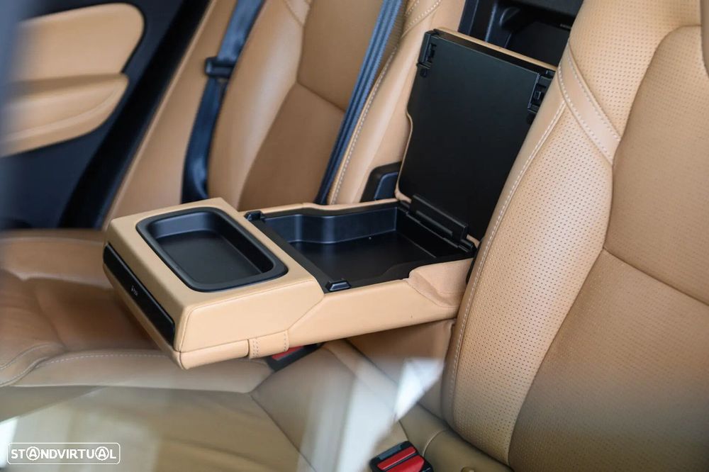 Volvo XC 60 2.0 D4 Inscription AWD Geartronic - 35