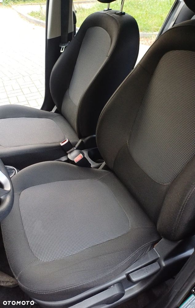 Hyundai I20 2013 photo 5