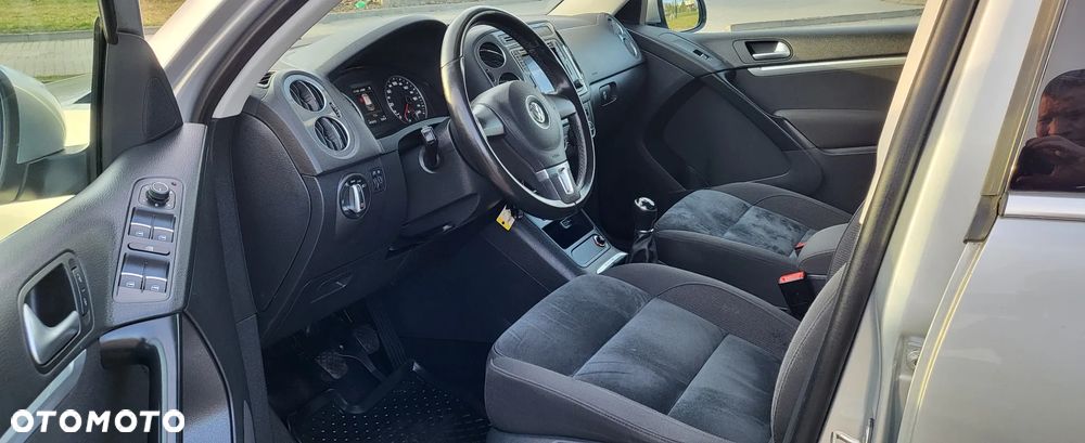 Volkswagen Tiguan - 11