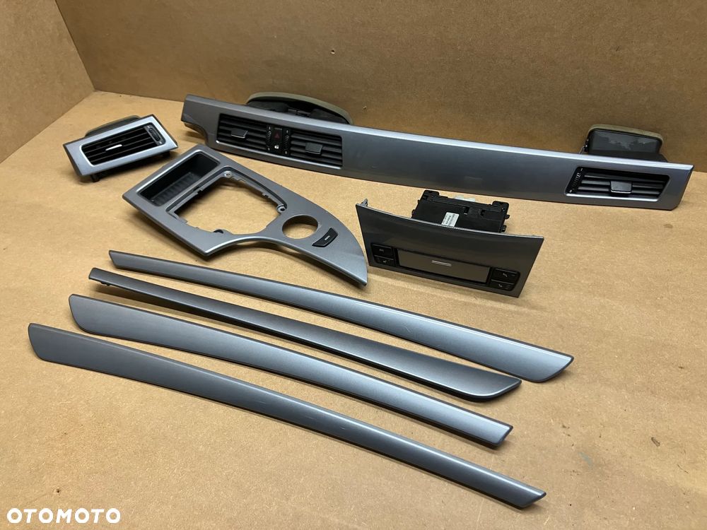DEKORY LISTWY OZDOBNE BMW E60 E61 LIFT LCI SREBRNE - 1
