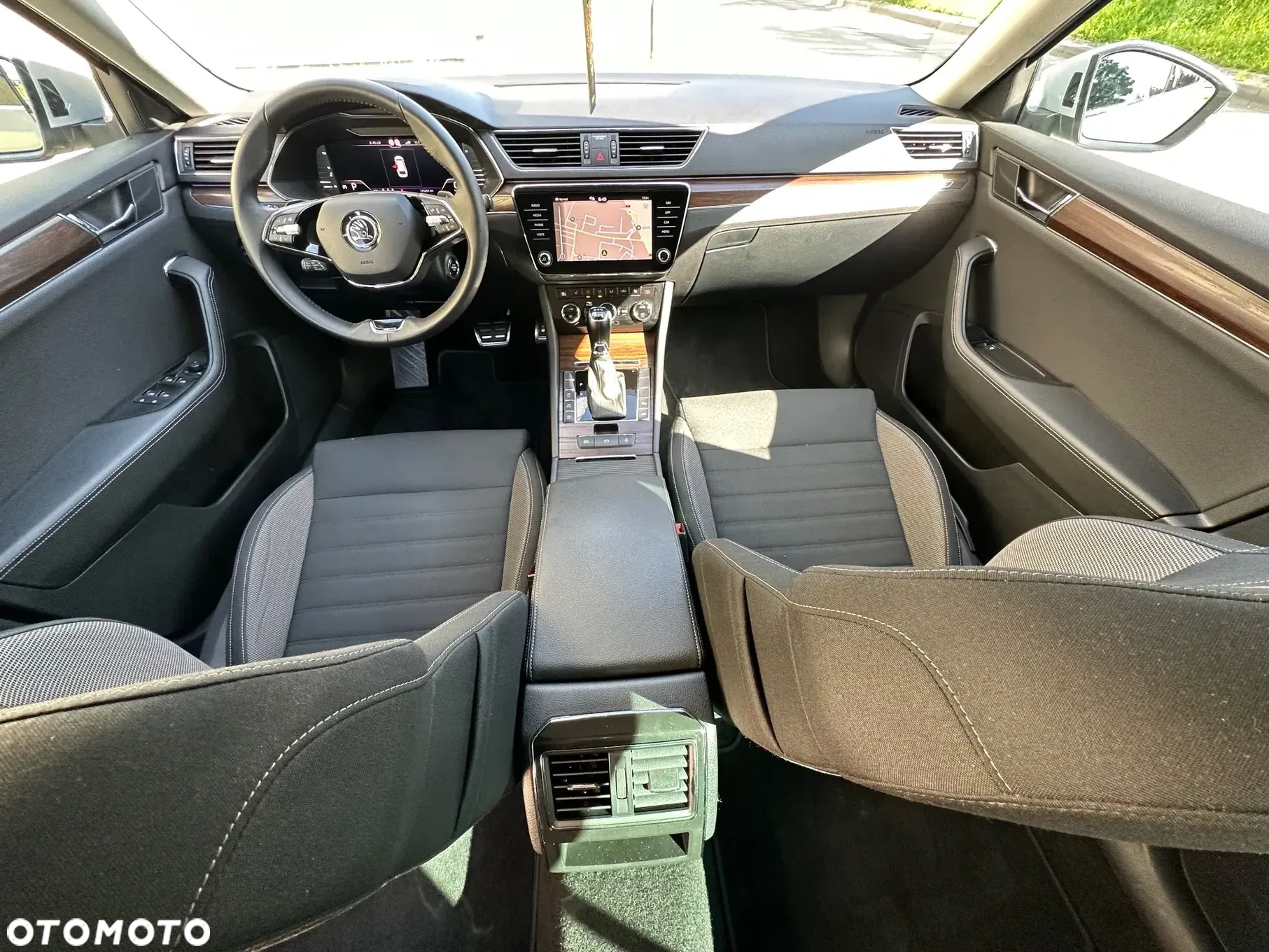 Skoda Superb Combi 2.0 TDI 4x4 DSG Scout - 24