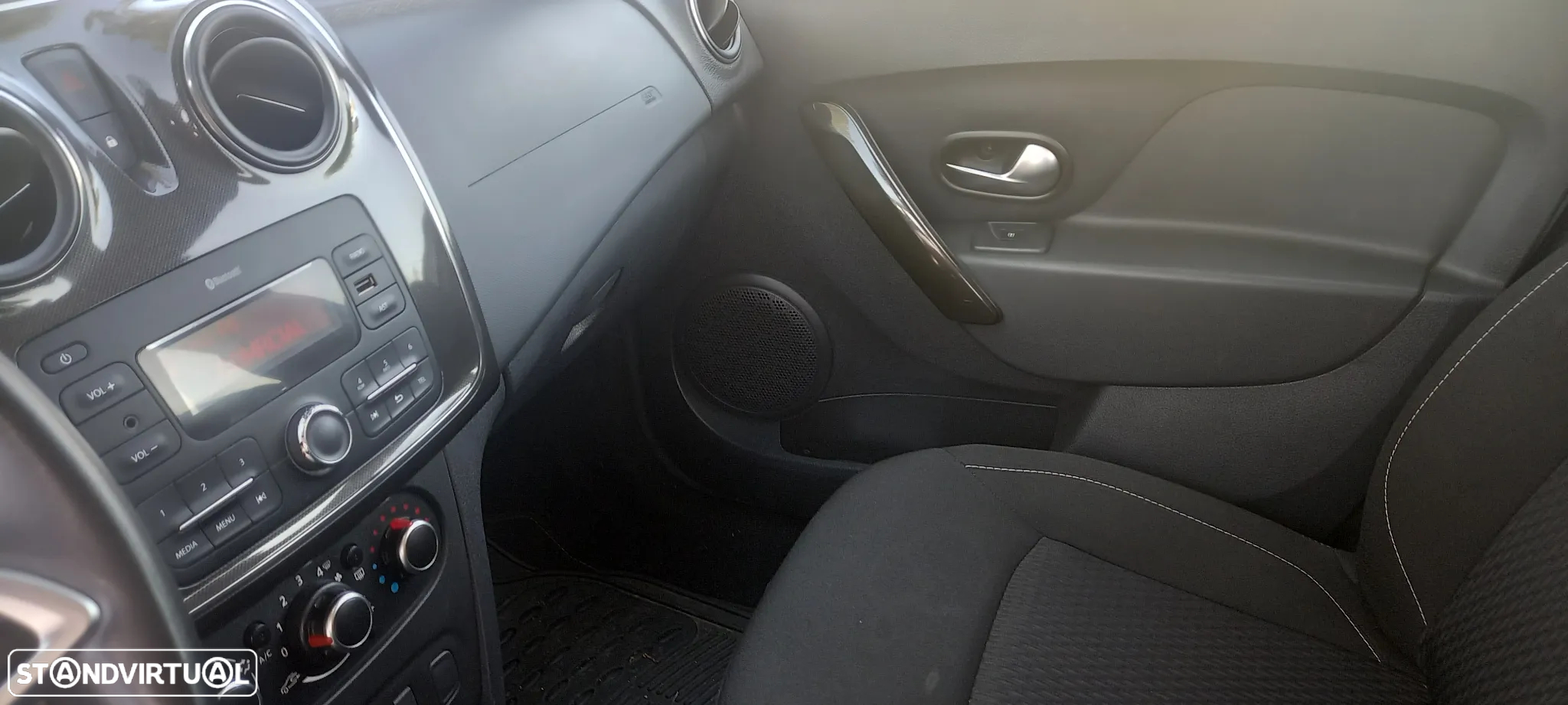 Dacia Sandero 0.9 TCe Comfort Bi-Fuel - 8