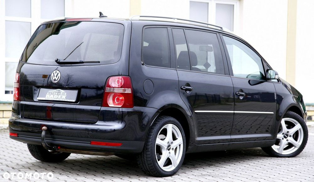 Volkswagen Touran 2.0 TDI Highline - 7