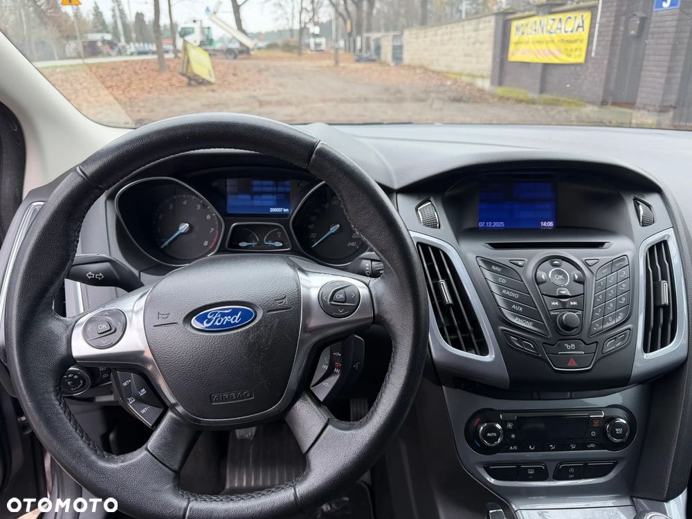 Ford Focus 1.6 EcoBoost Titanium - 11