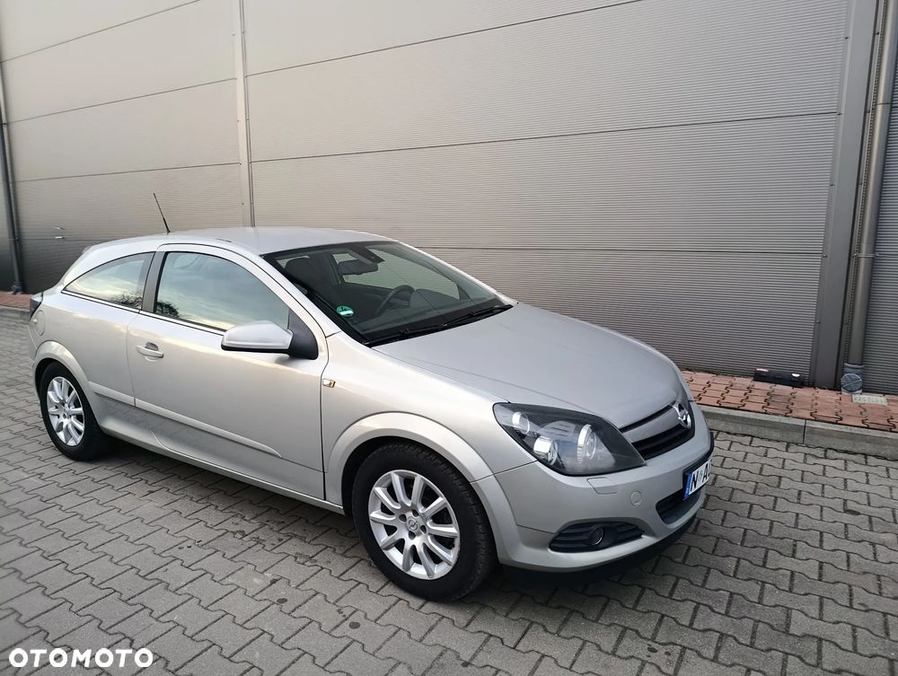 Opel Astra 1.6 Sport - 28