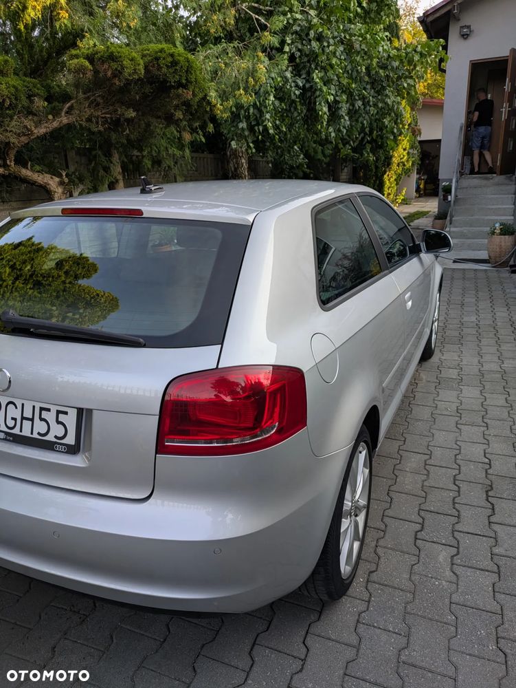 Audi A3 3-drzwiowe 1.6 Ambition - 11