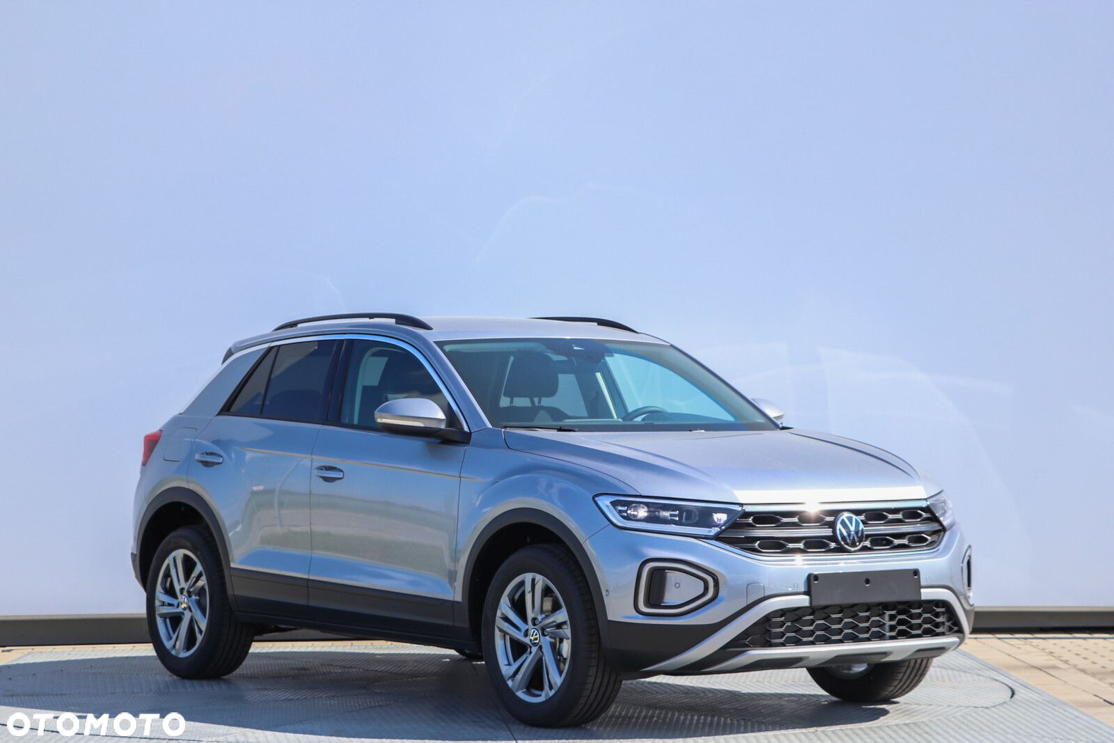 Volkswagen T-Roc - 7
