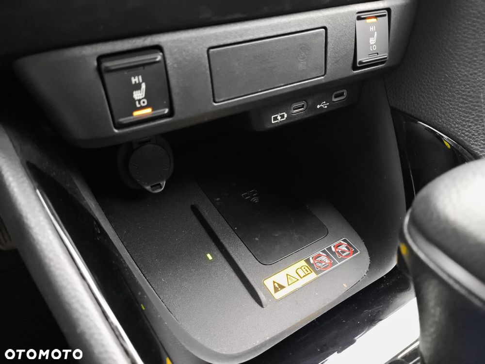 Toyota Yaris Hybrid 1.5 Style - 19