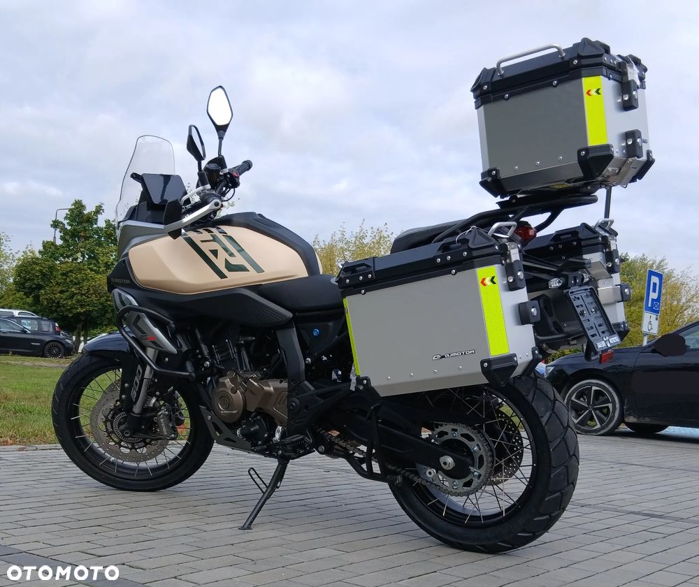 QJMOTOR SRT 600SX - 3