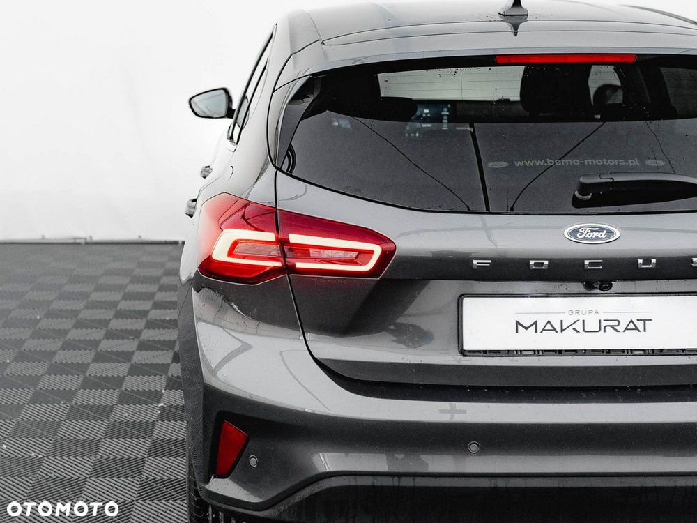 Ford Focus 1.0 EcoBoost Titanium X - 11
