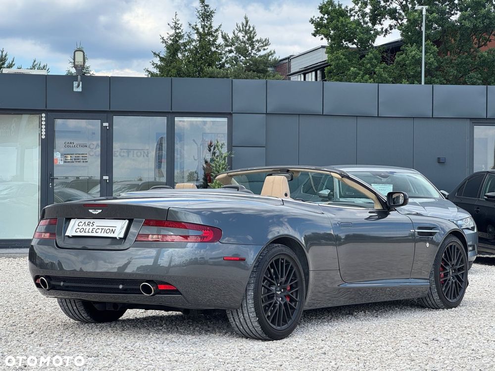 Aston Martin DB9 - 18