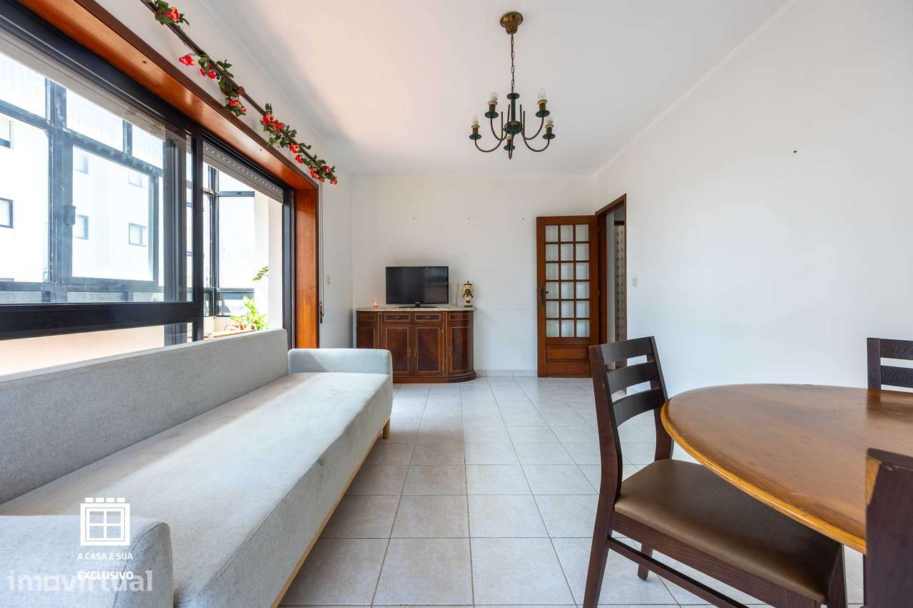 Apartamento T1 em Espinho, na 3ª linha da Praia - Grande imagem: 3/27