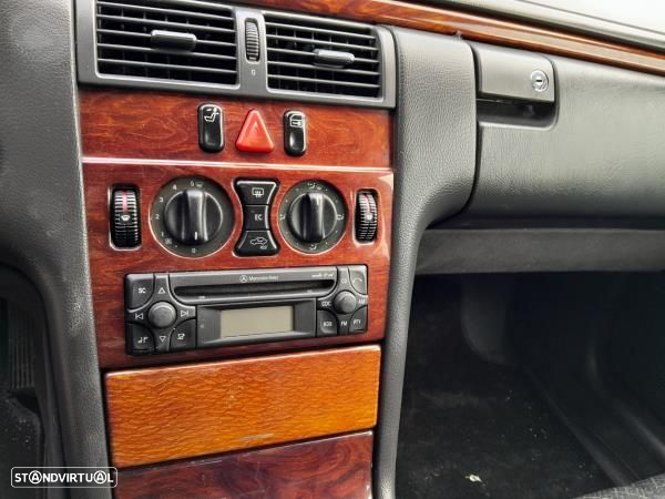 Para Peças Mercedes-Benz E-Class (W210) - 7